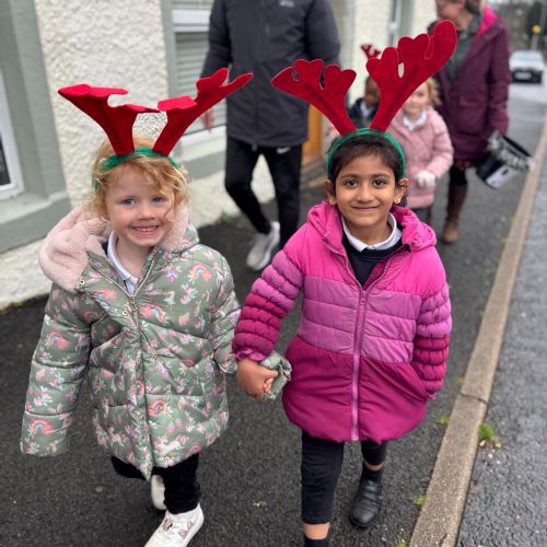 December: Reindeer Run & Christmas card making